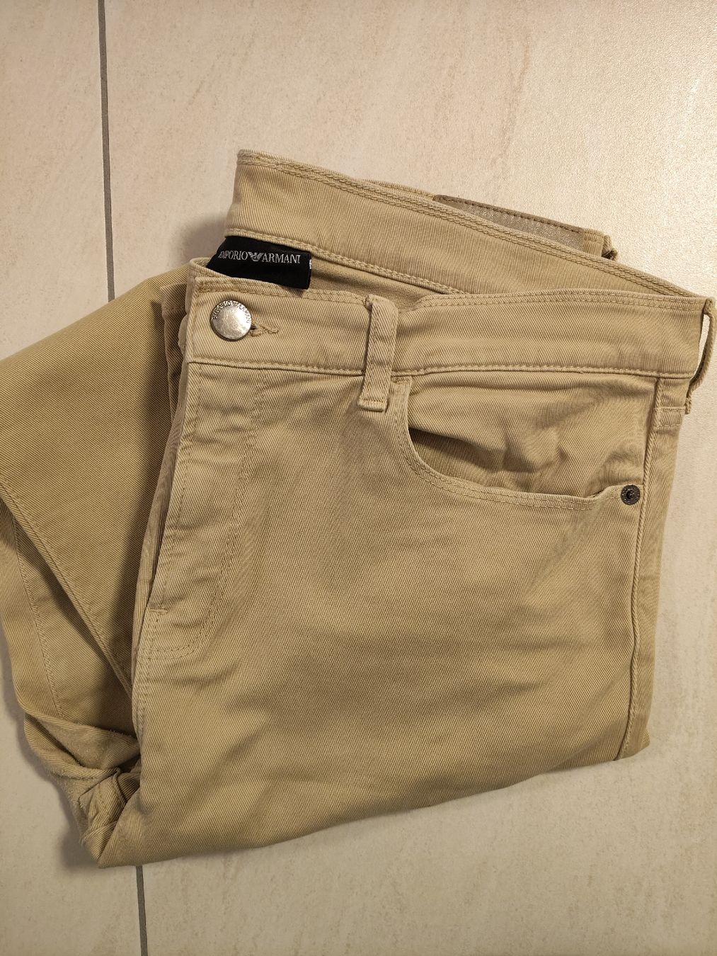 Armani Jeans: Armani Jeans – Usato da Mendrisio venduto da Dee-11