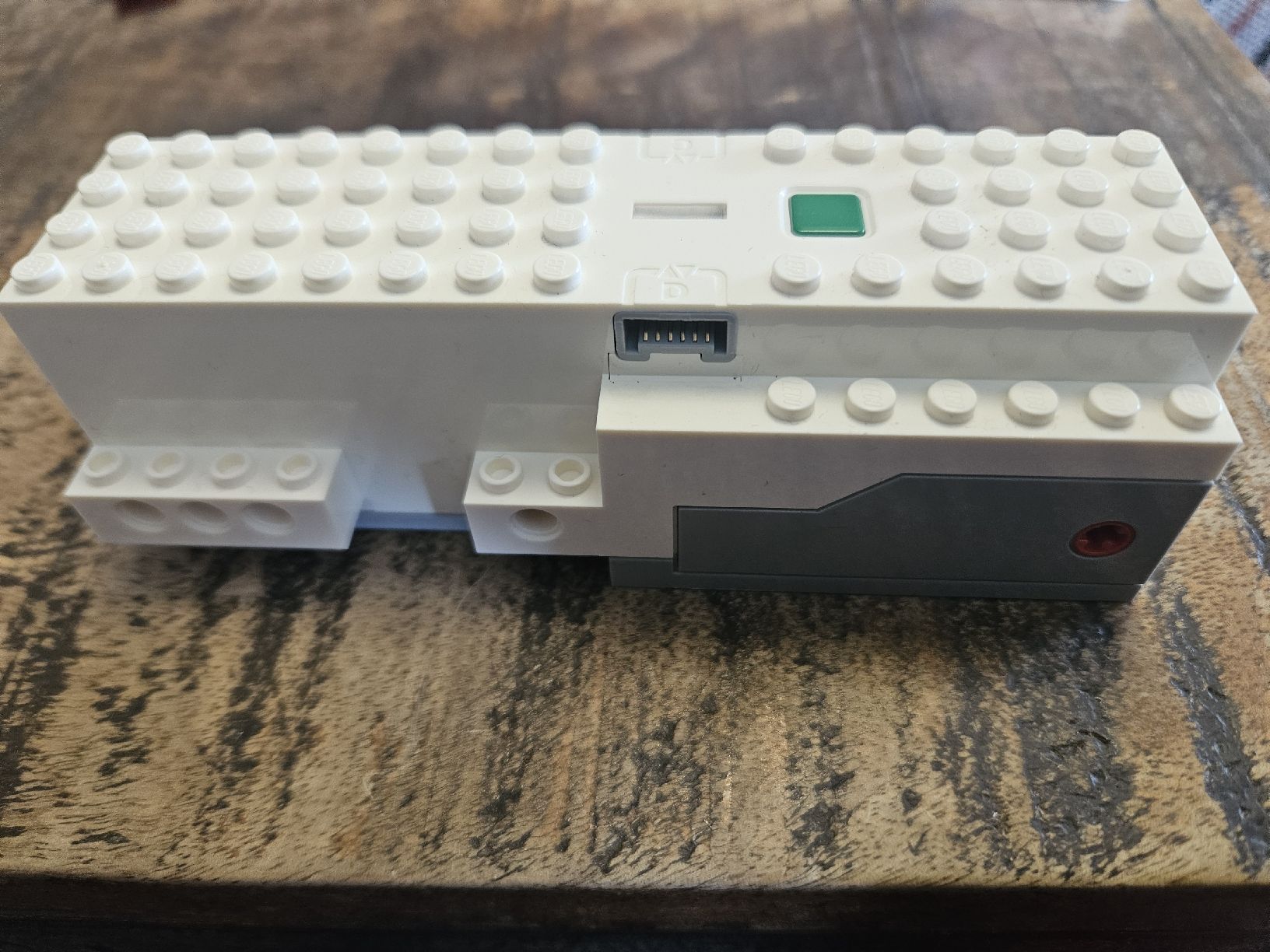 Lego Baukästen: lego White Boost Lpf2 Hub Motor No. 1 bb0894c01 – Gebraucht aus Confignon von