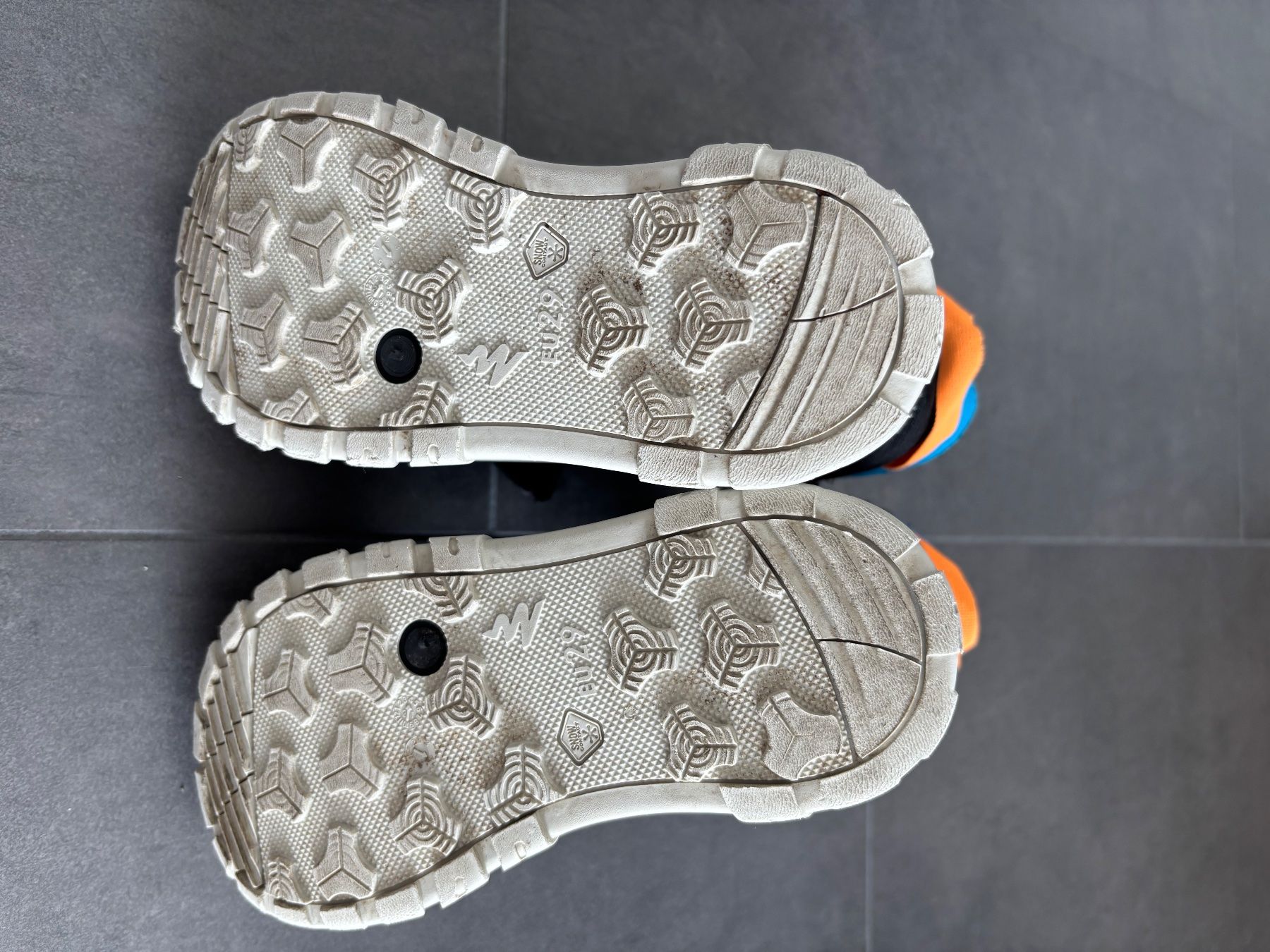 Decathlon Scarpe per ragazzi: Decathlon Schneestiefel Grösse 29 – Usato da Oberägeri venduto da MariaLehman 5