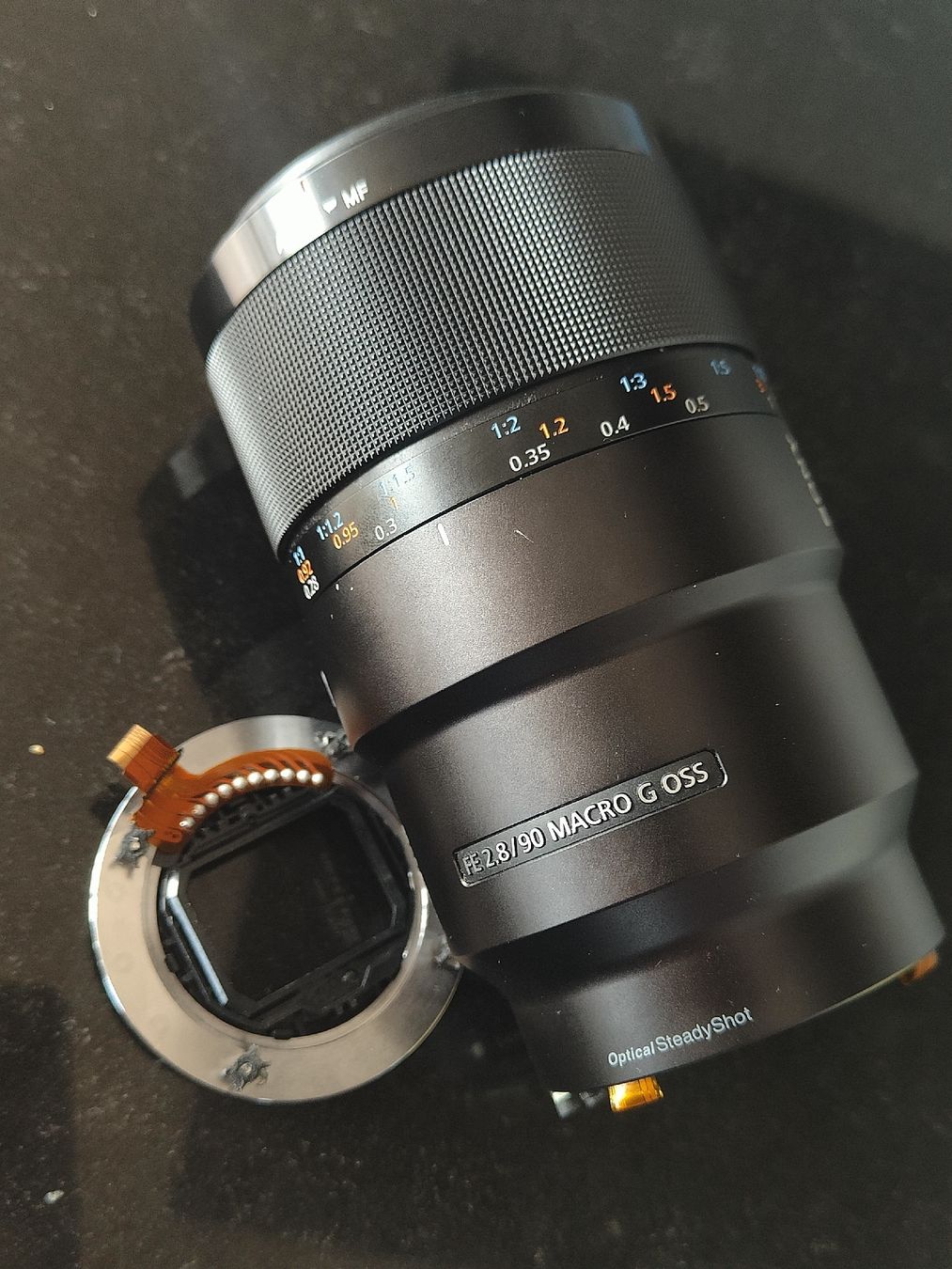 Sony Objektive: Sony e mount makro 90mm defekt – Defekt aus Urtenen-Schönbühl von