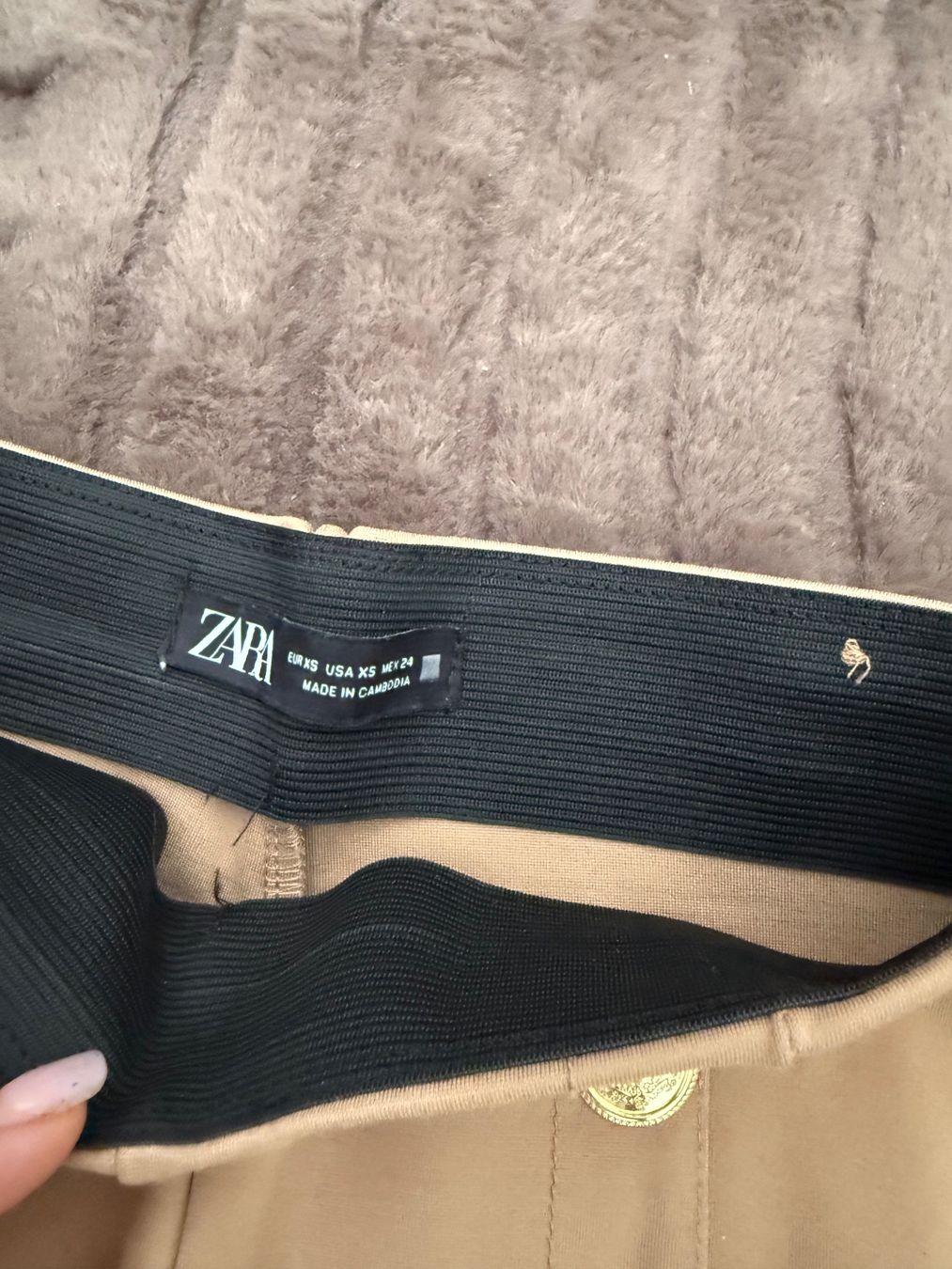Zara Leggings: Leggings Zara – Usato da Schlieren venduto da van_qcj5 2
