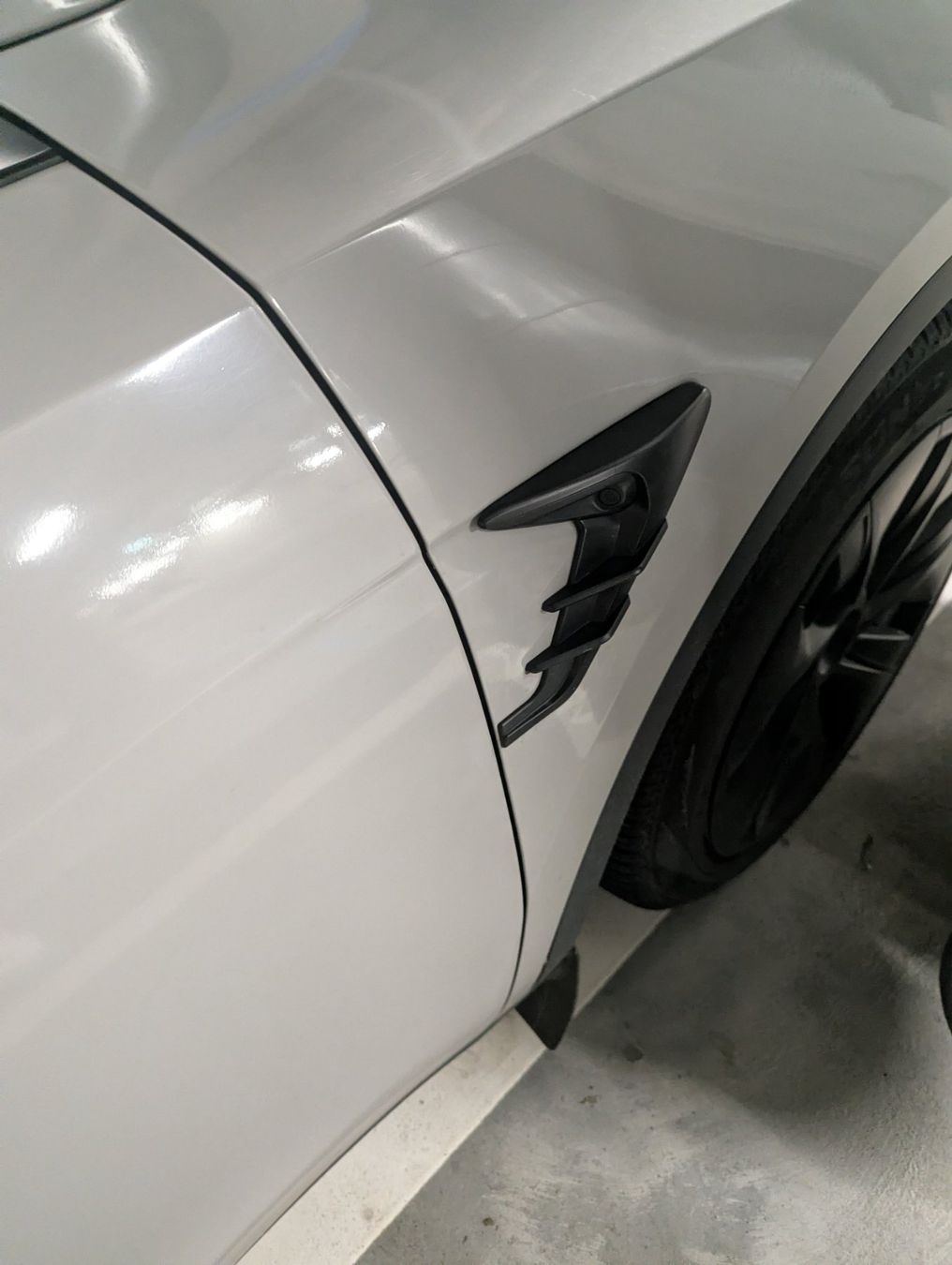 Tutti pezzi di ricambio auto: Tesla Model Y Seitenkamera Abdeckung 2 Stk. – Usato da Birsfelden venduto da DealWithStil 5