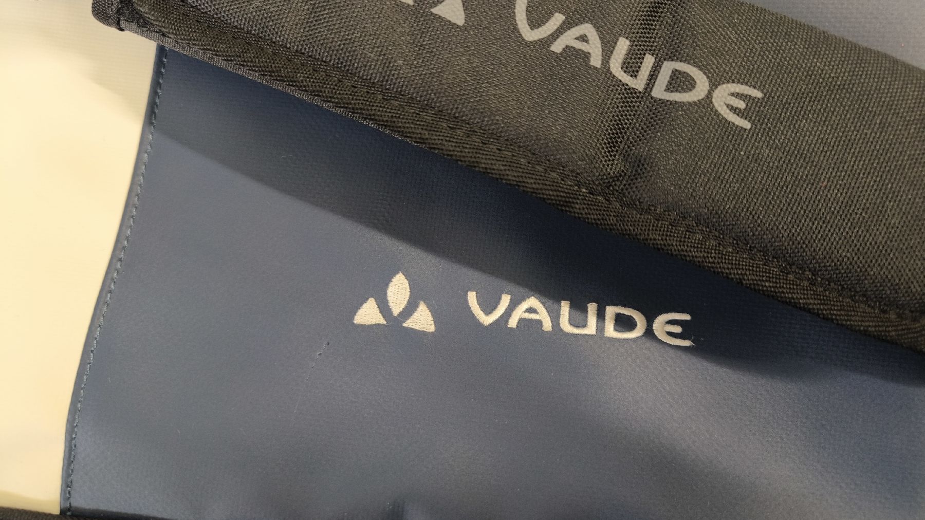 Vaude Borse: Vaude Umhängetasche L - fast neu – Nuovo (secondo la descrizione) da Ebikon venduto da brombomboli 4