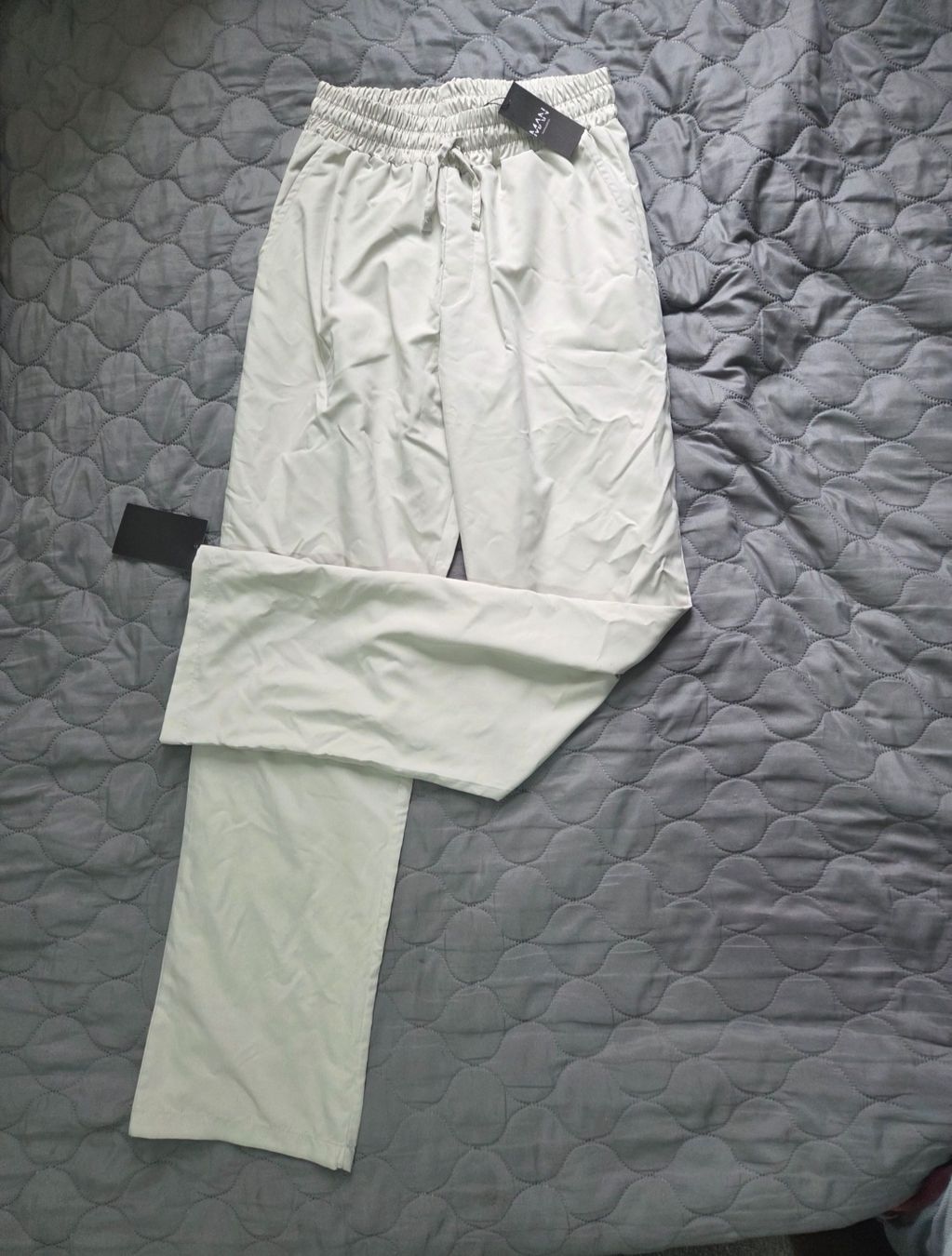 Pantaloni: BOOHOOMAN straight leg trouser – Nuovo (secondo la descrizione) da Horgen venduto da nic_l7nm 1