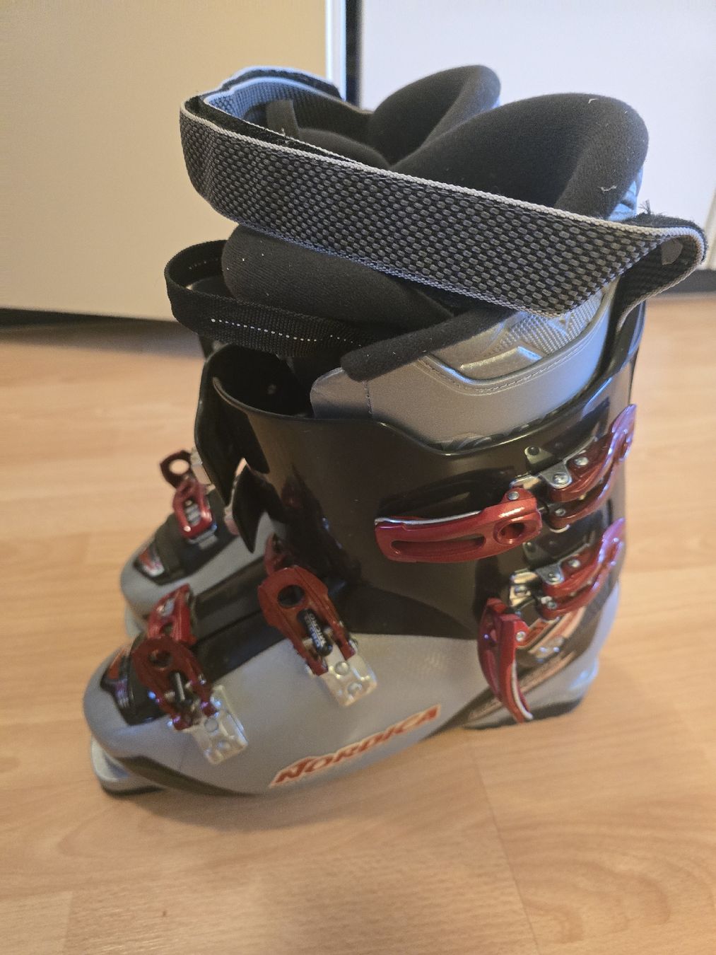 Nordica Scarpe da uomo: Skischuhe NORDICA – Usato da Ittigen venduto da kon_9fkd 4