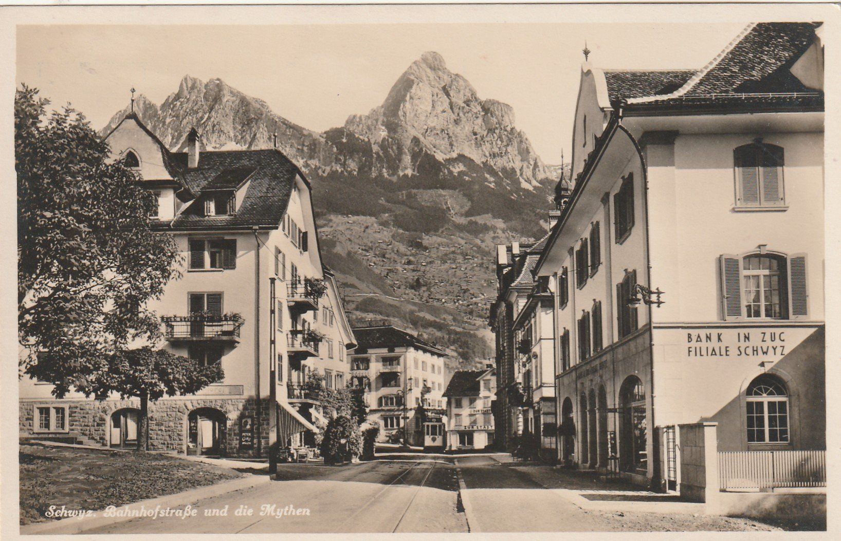 Cartes postales: Schwyz Bahnhofstrasse – D'occasion à Rorschacherberg par fratovi2