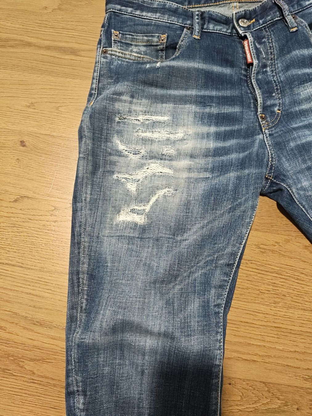 Dsquared2 Jeans: Dsquared2 Baggy Jeans Gr. 46 Regular Fit – Usato da Seon venduto da chf_g29b 2