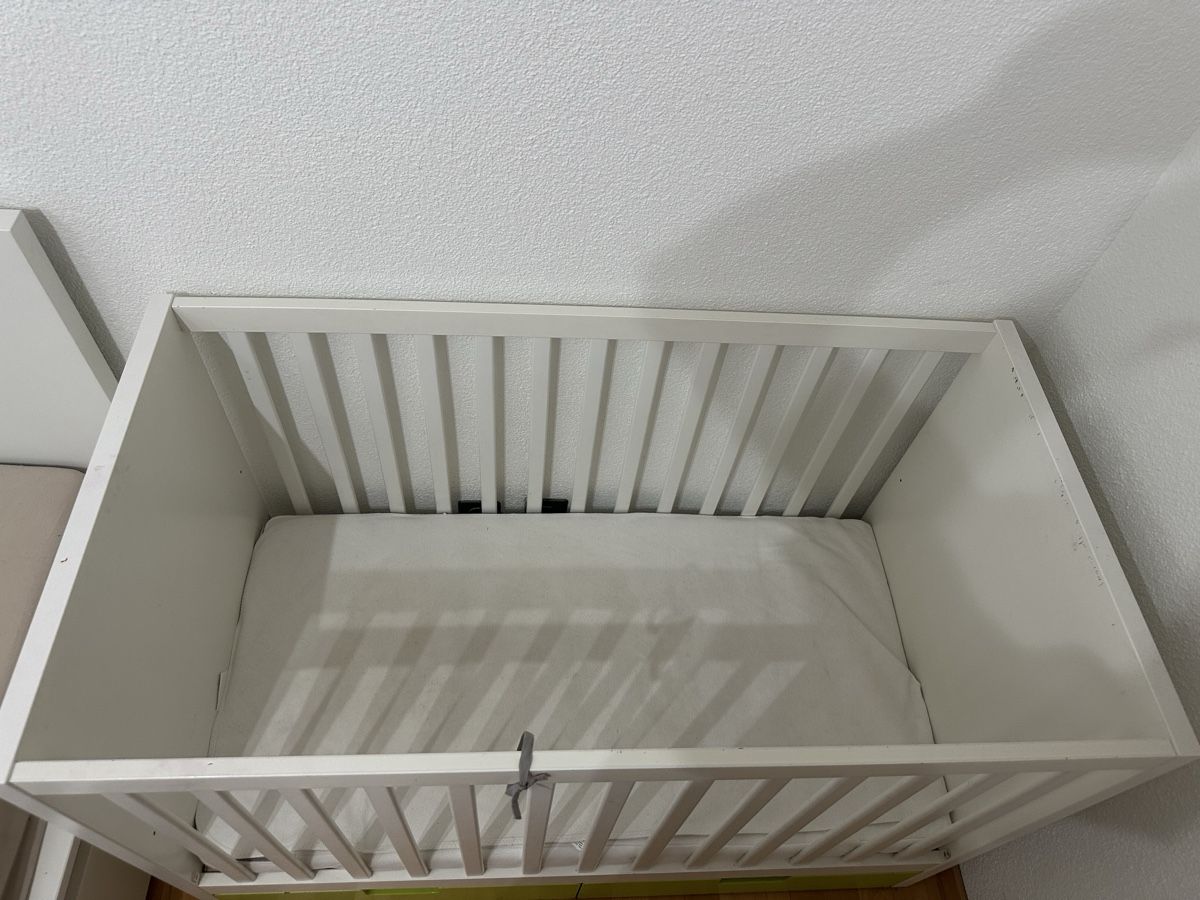 Betten: Baby/Kinderbett IKEA Stuva – Gebraucht aus Küssnacht am Rigi von mis_skz5 2