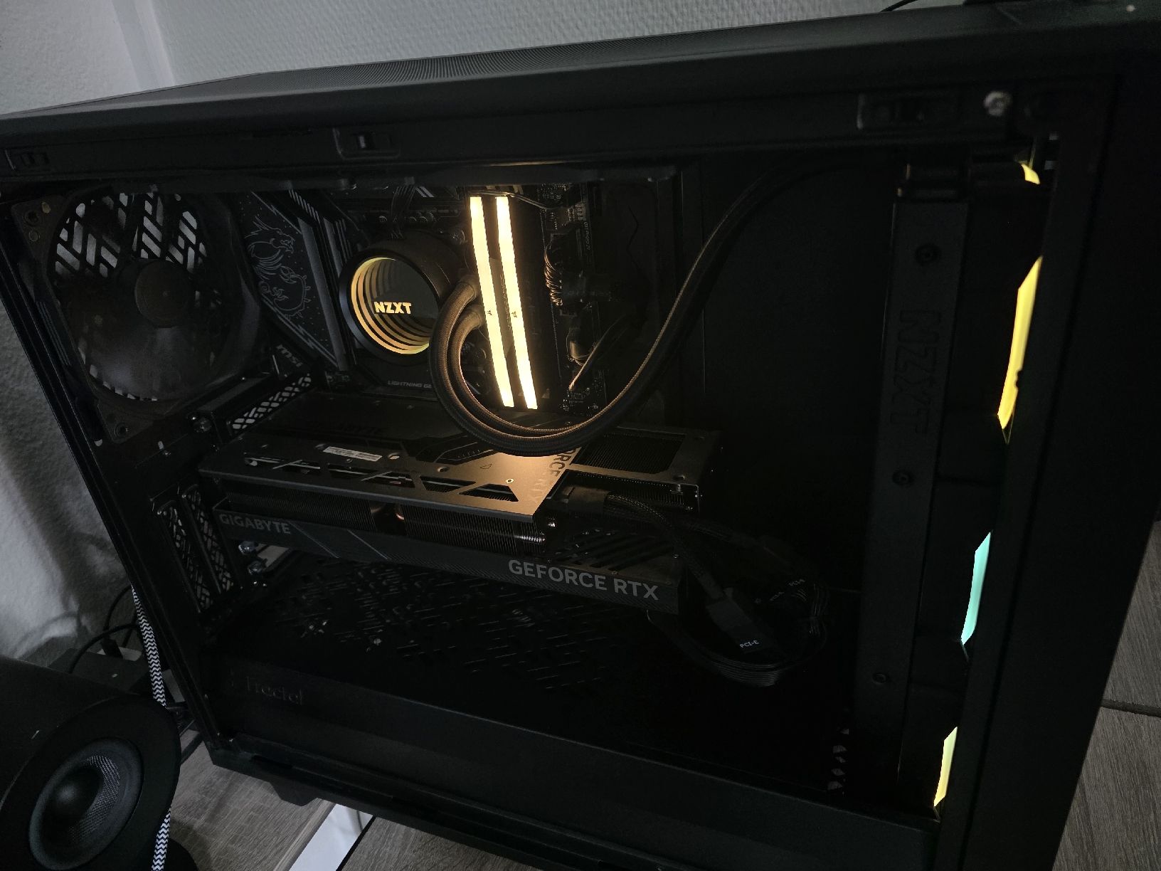 PC: Gaming Setup / High End Pc – Usato da St. Gallen venduto da cif_mmz9 2