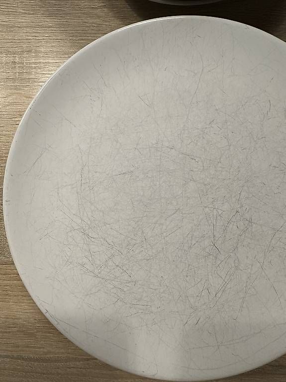 Piatti: 10 Ikea Teller gross und 10 Suppenteller – Usato da Oberwangen TG venduto da Samsells