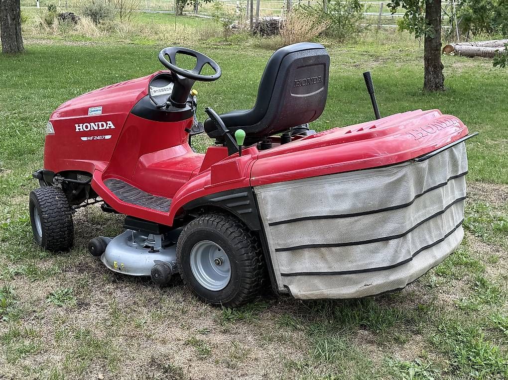 Tondeuses à gazon: Honda Aufsitzmäher  – D'occasion à Steinach par leo322 1