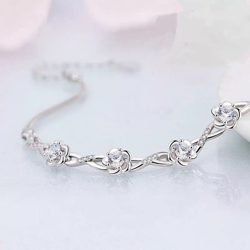 Bracciali & Braccialetti: silber armkette mit blumen – Nuovo e nell'imballaggio originale da St. Gallen venduto da yatoot26 2