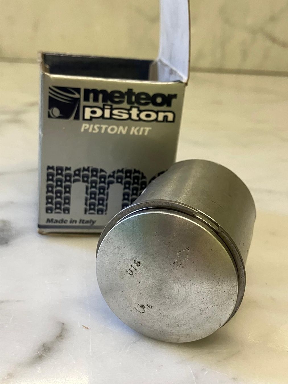Parti ricambio per ciclomotori: Kolben, Meteor Piston Beta 5000, Italy – Usato da Regensdorf venduto da 7ws8 3