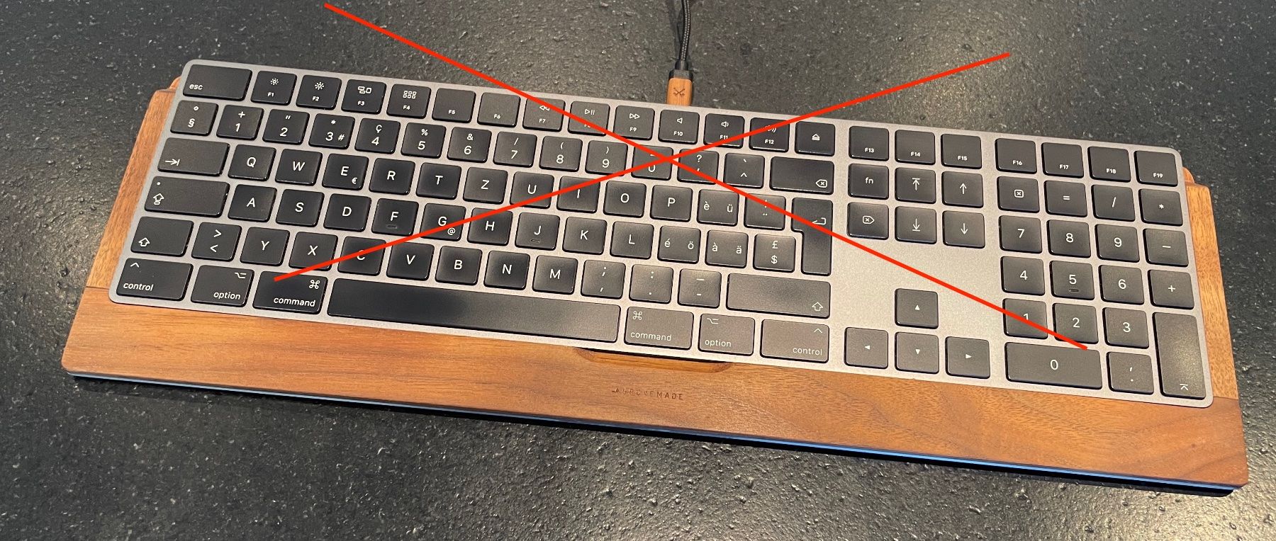 Supporti a parete: Grovemade Apple Magic Keyboard Tray aus Holz – Usato da Au SG venduto da fabian.brunner 2
