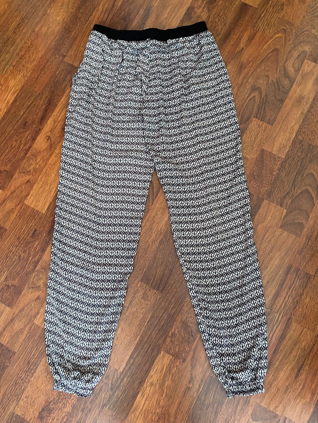 Pantaloni: Leichte Sommerhose, Grösse 36 – Usato da Stadel b. Niederglatt venduto da sandart 1