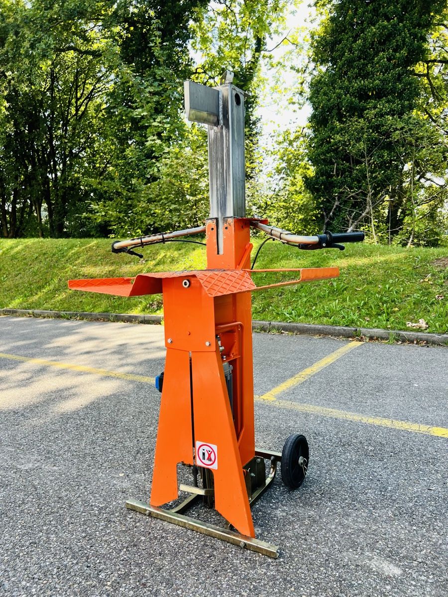 Tutte le macchine: Holzspaltmaschine  Profi 6.5 ton – Usato da Urdorf venduto da Faz_19 7