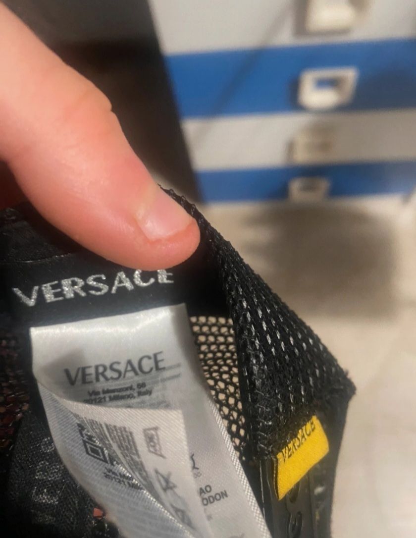 Copricapi, berretti & cappellini: Casquette Versace Vintage – Usato da Troistorrents venduto da ami_mzq5 1