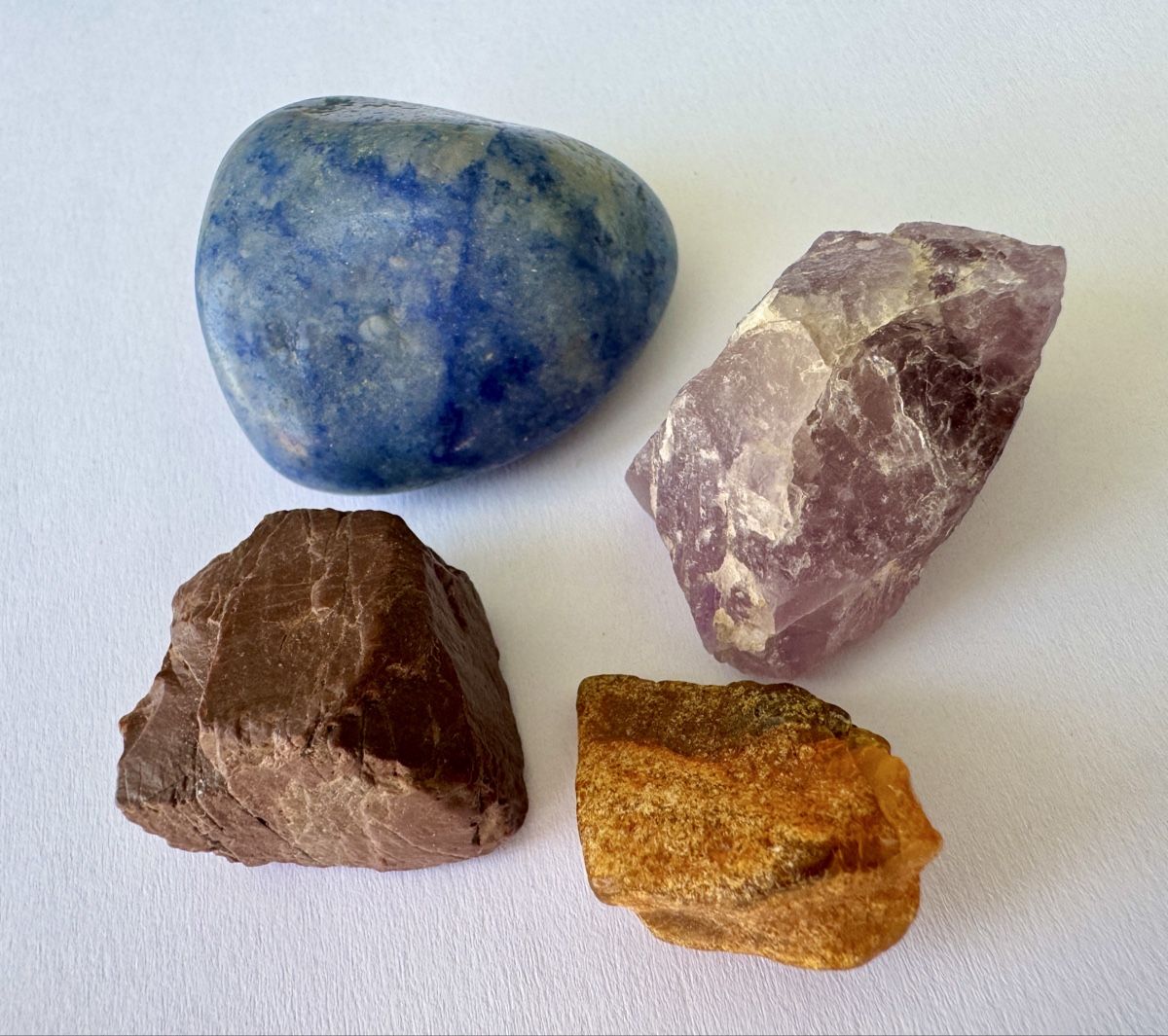 Minerali & Pietre curative: Collection de 4 pierres naturelles du monde – Nuovo (secondo la descrizione) da Chêne Bourg venduto da RemyTodwell 8