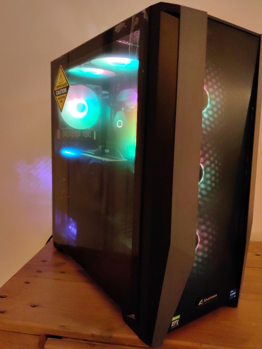 PCs: Sharkoon Gaming PC – Neu und originalverpackt aus Zürich von Bozakis 5