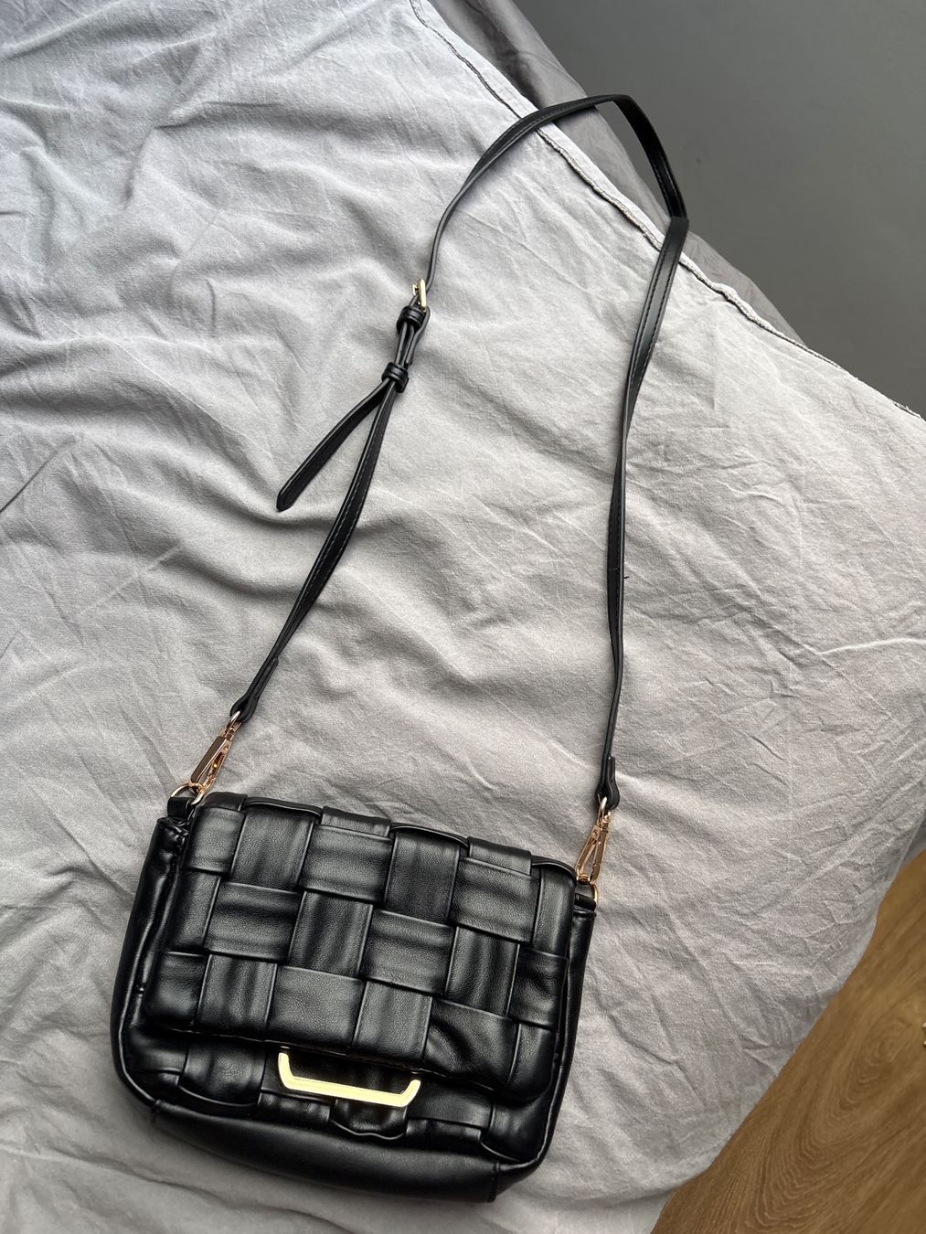 Borse da donna: Sac à main noir – Usato da Nidau venduto da hel_vwr6