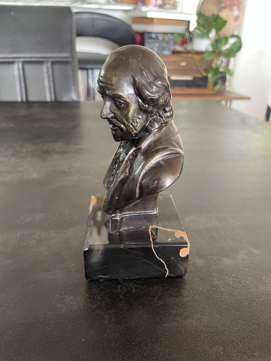 Statuette: Ancien Buste Shakespeare – Usato da Vallamand venduto da Bricbracbroc82 2