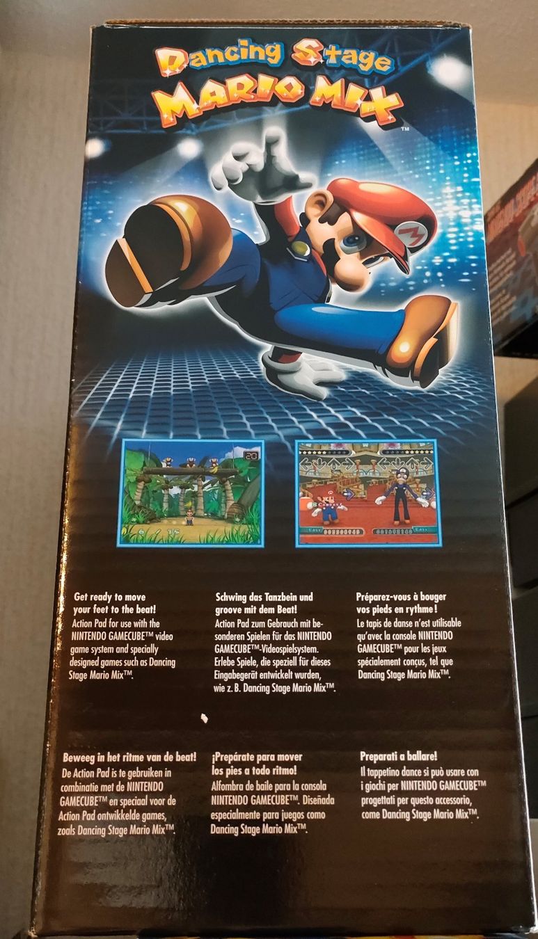 Nintendo Giochi: Game Cube Action Pad mit Dancing Stage - Mario Mix - OVP – Usato da Zürich venduto da Mephisto87 3