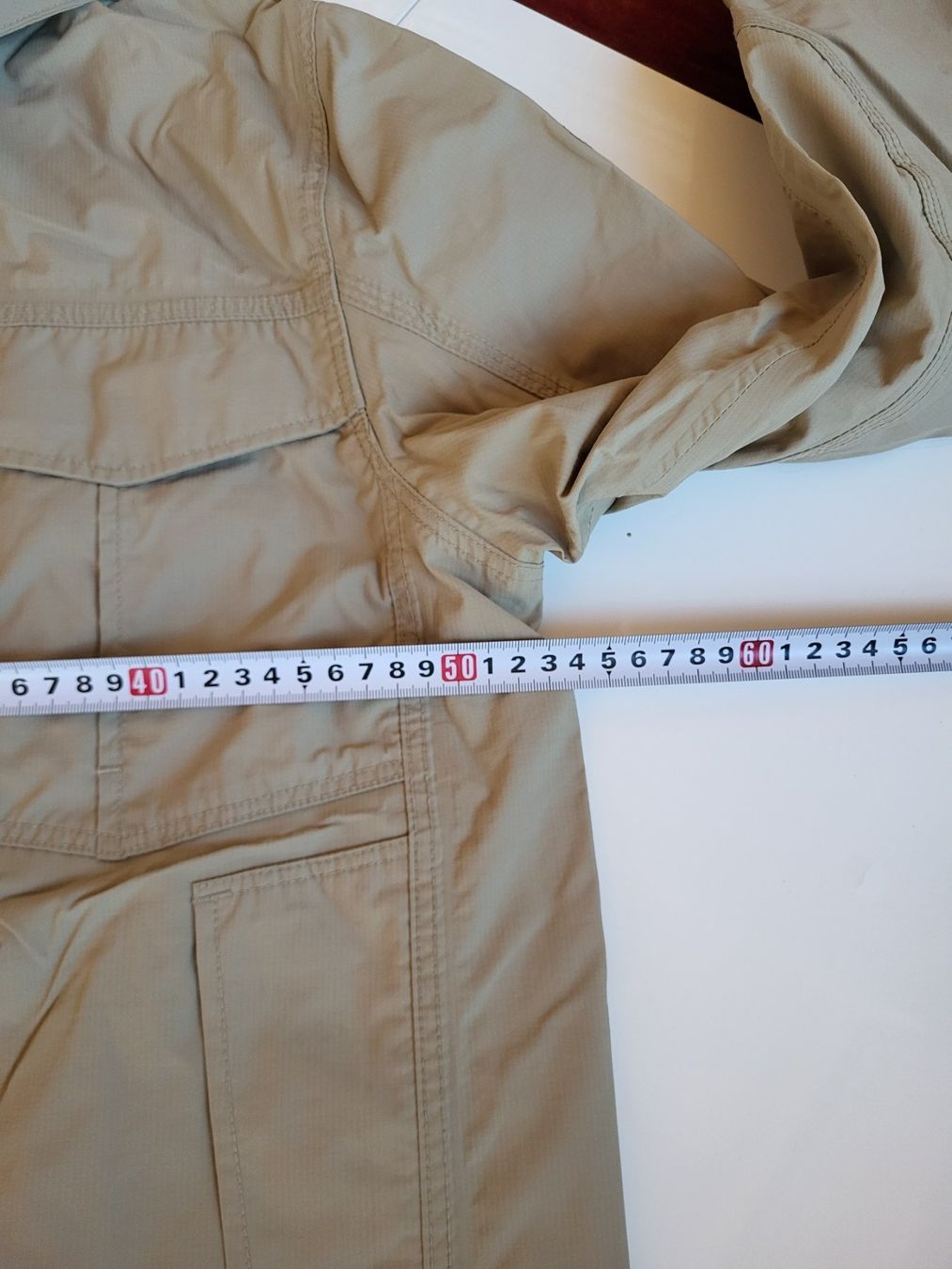 Jacken: AIGLE - Veste Avec Capuche Dans Le Col, Comme Neuve, M – Gebraucht aus Haute-Nendaz von DetoutDerien 1