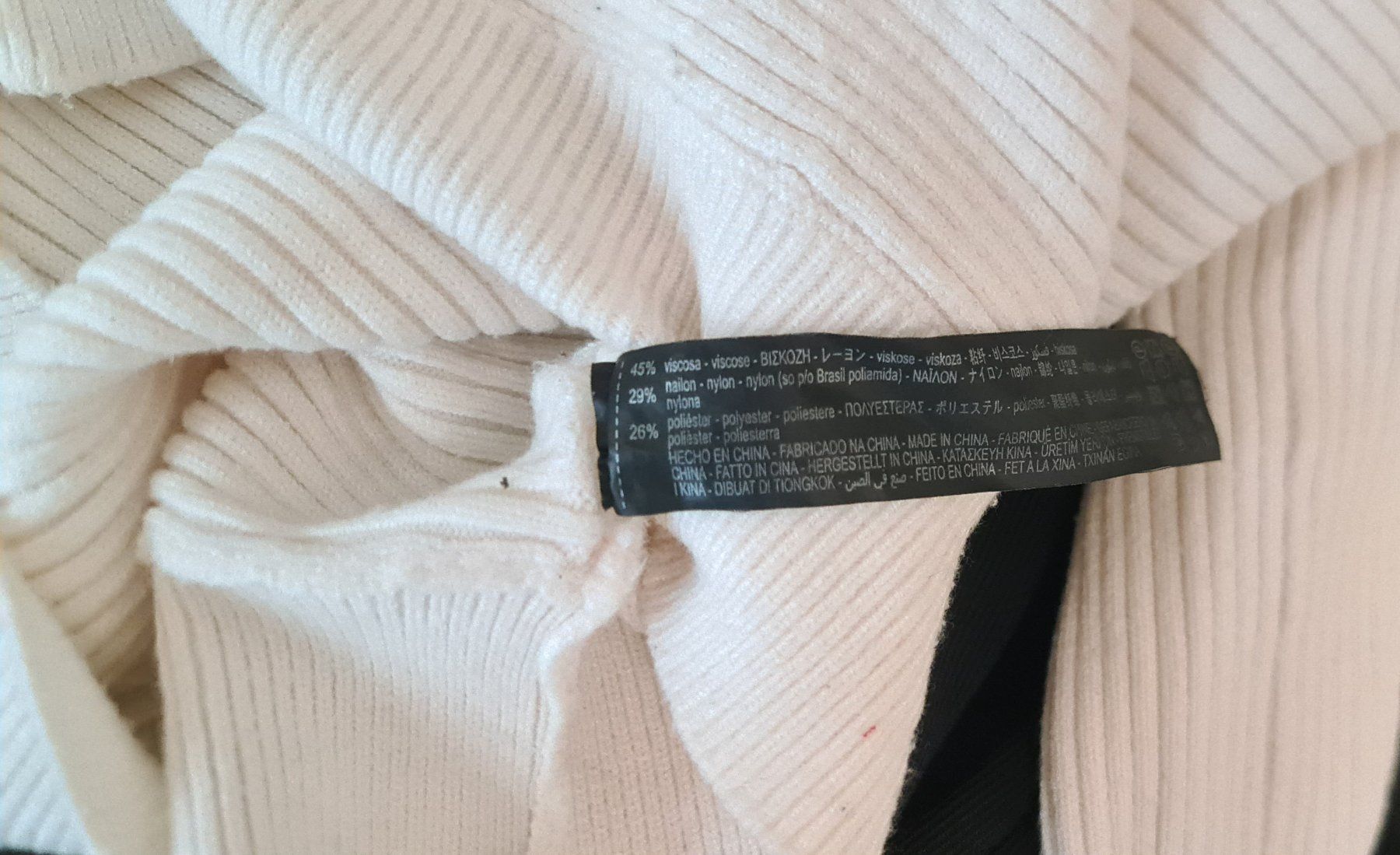 Zara Maglioni & Felpe: Pull à encolure bateau taille S couleur crème – Usato da Genève venduto da Saleena 5