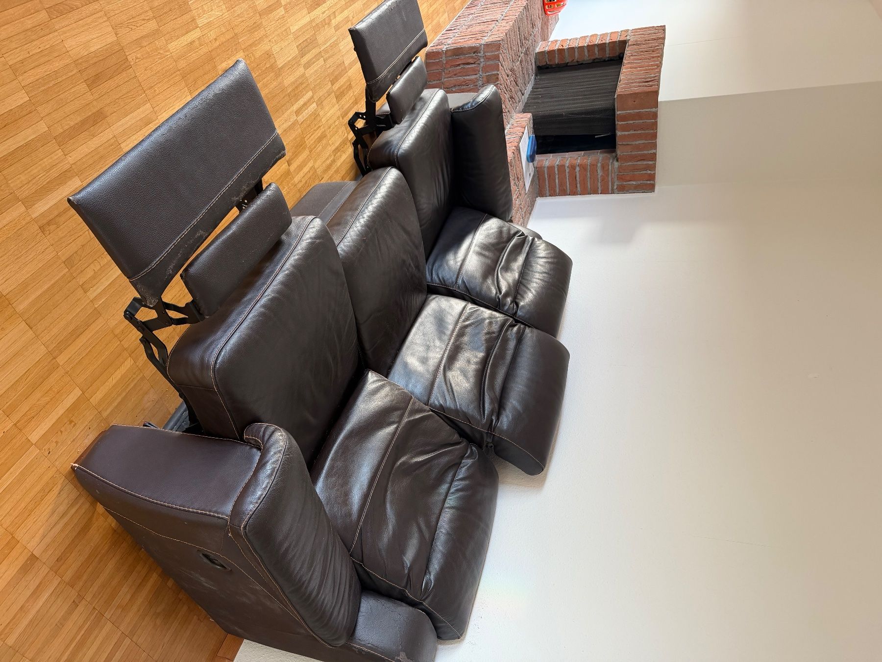 Divani: 3 Sitzer Sofa / Ledersofa GRATIS – Usato da Dübendorf venduto da ame_m57w 5