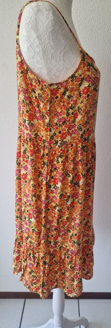 Vestiti: ROBE COURT – Usato da Camorino venduto da JPHANDMADE1 1