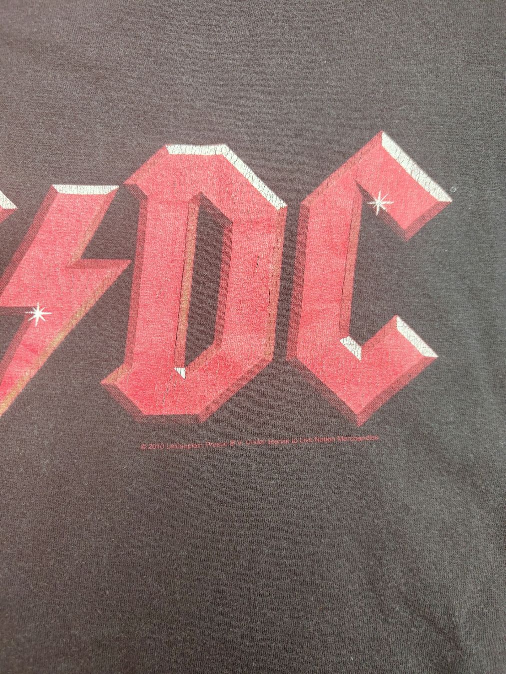 T-shirt: AC/DC T-Shirt – Usato da Winterthur venduto da LenaLena03 1