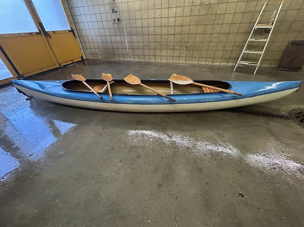 Boot kanu (Gebraucht) in Waltenschwil für CHF 70 – nur Abholung auf ...
