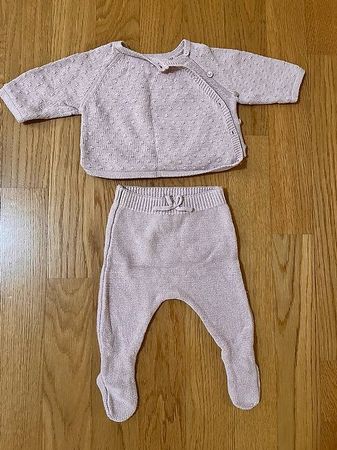 Gestricktes Set für Baby - Grösse 56