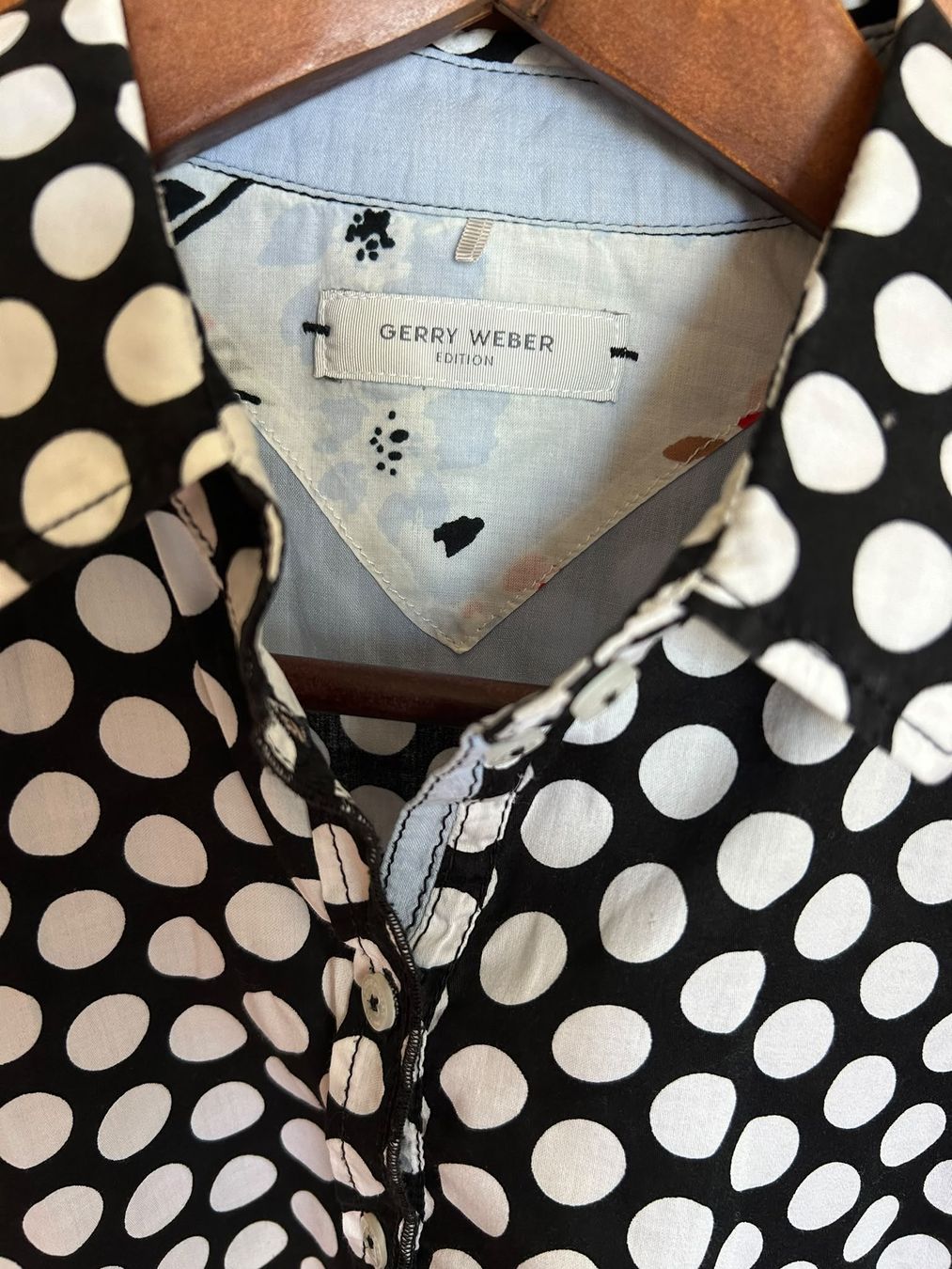 Camicette: Gerry Weber Bluse Punkte Schwarz Weiss, Grösse 38 – Usato da Wädenswil venduto da coconut1289 1