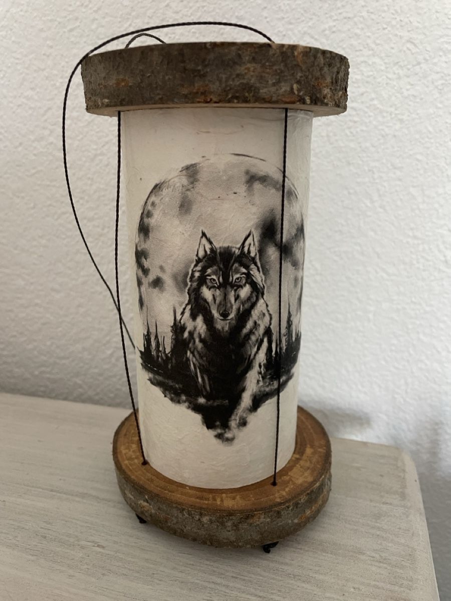Alle Dekorationen: Handgemachte Laterne mit Wolfmotiv – Neu (gemäss Beschreibung) aus Nänikon von Susan_1