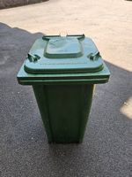 Grüncontainer 220L mit repariertem Deckel