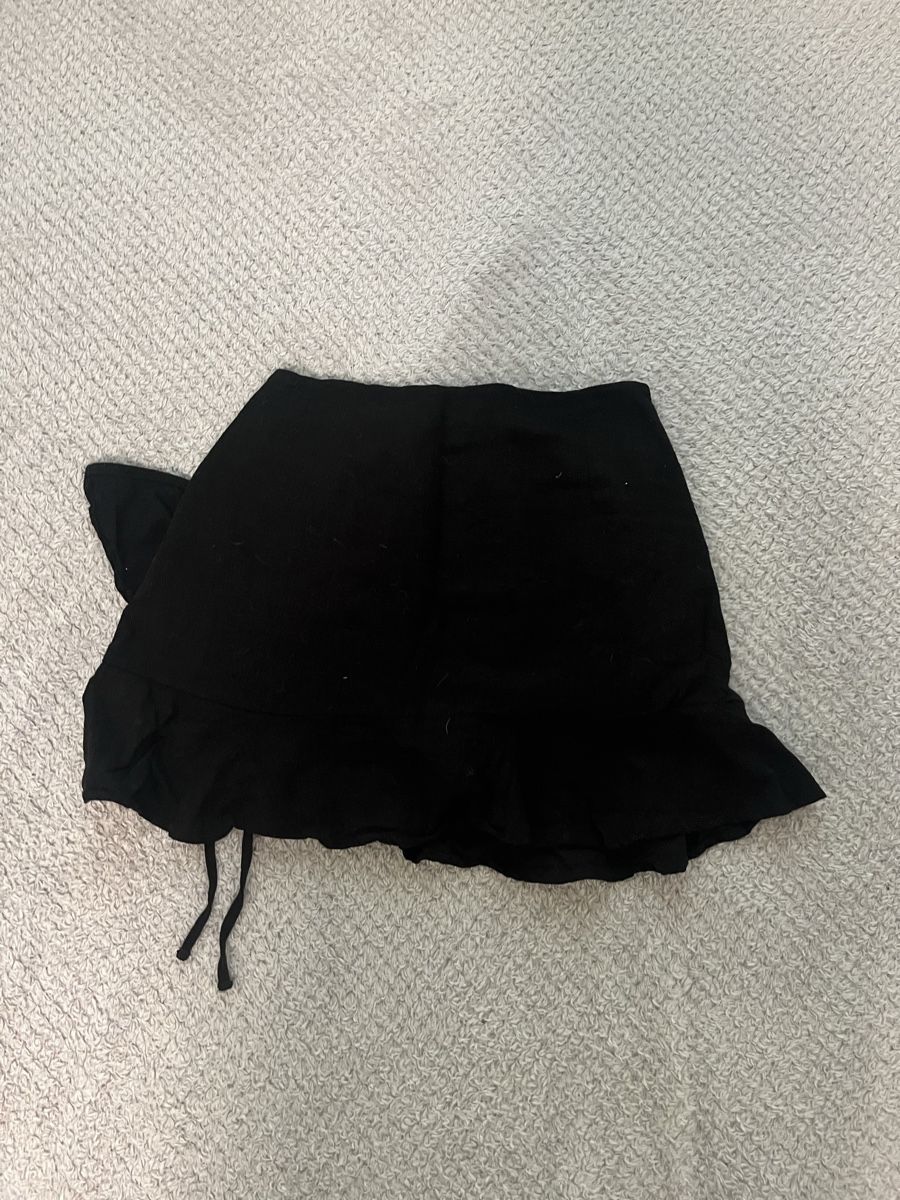 Stradivarius Gonne: black stradivarius pants-skirt – Usato da Füllinsdorf venduto da si.ja.35 4