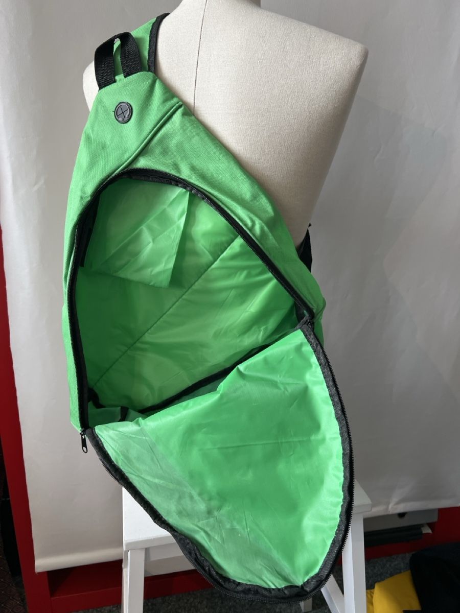 Taschen: Beutel pink Rucksack Grün  – Gebraucht aus Oberglatt ZH von ble_75jw 4