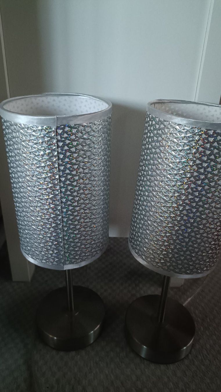 Lampade: 2 Tischlampen silberfarben mit Schirm – Usato da Belp venduto da selinez123 1