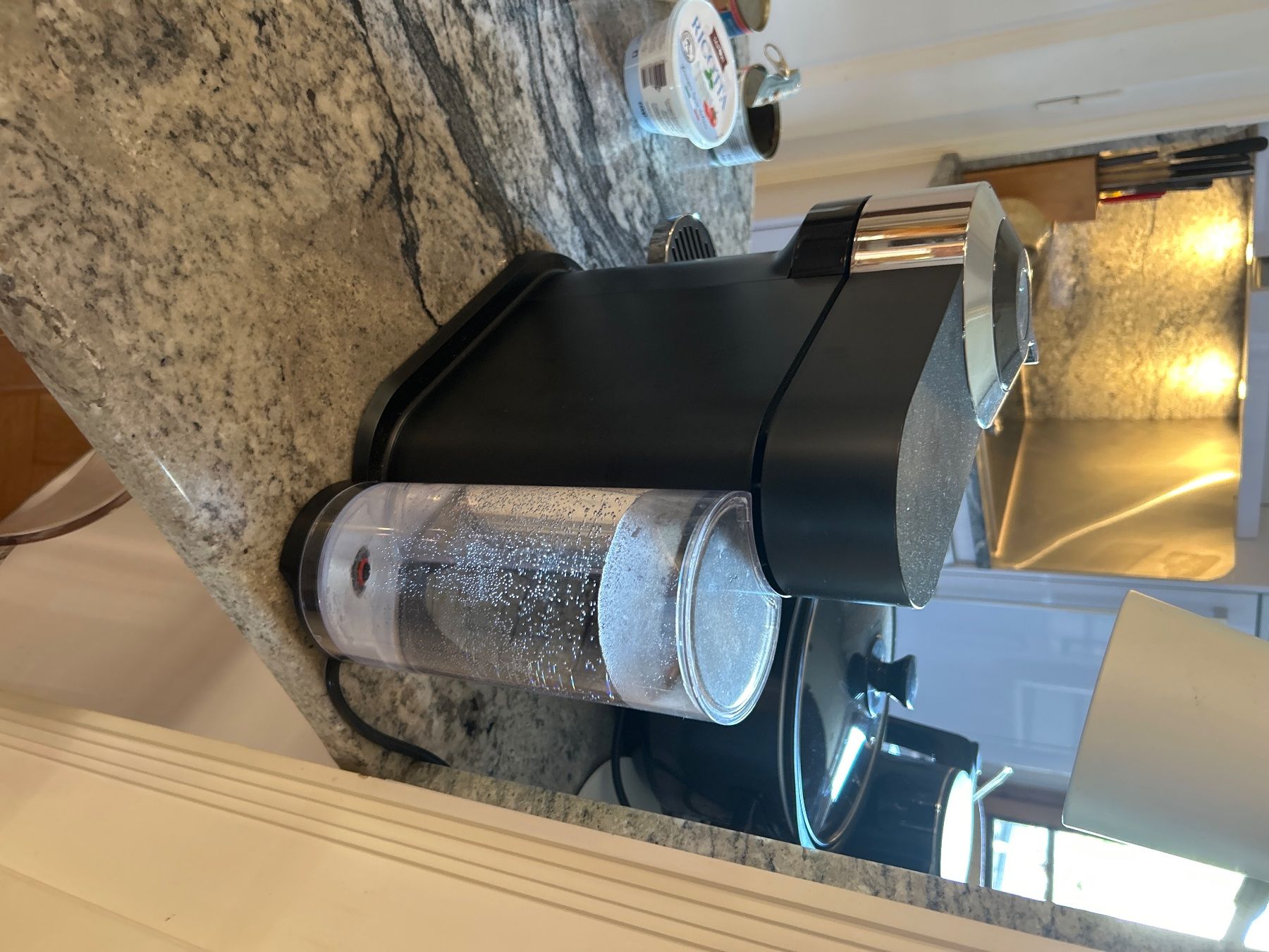 Nespresso Macchine per caffè & Macchine per espresso: Nespresso Vertuo – Usato da Genève venduto da ion_xr9g 3