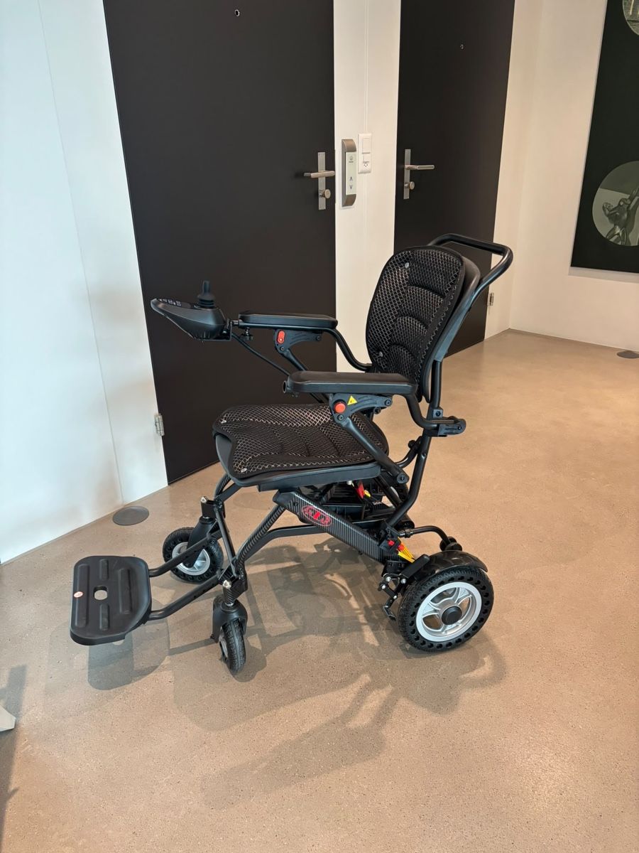 Rollstühle: Elektrischer Rollstuhl – Neu (gemäss Beschreibung) aus Zürich von feli-cita
