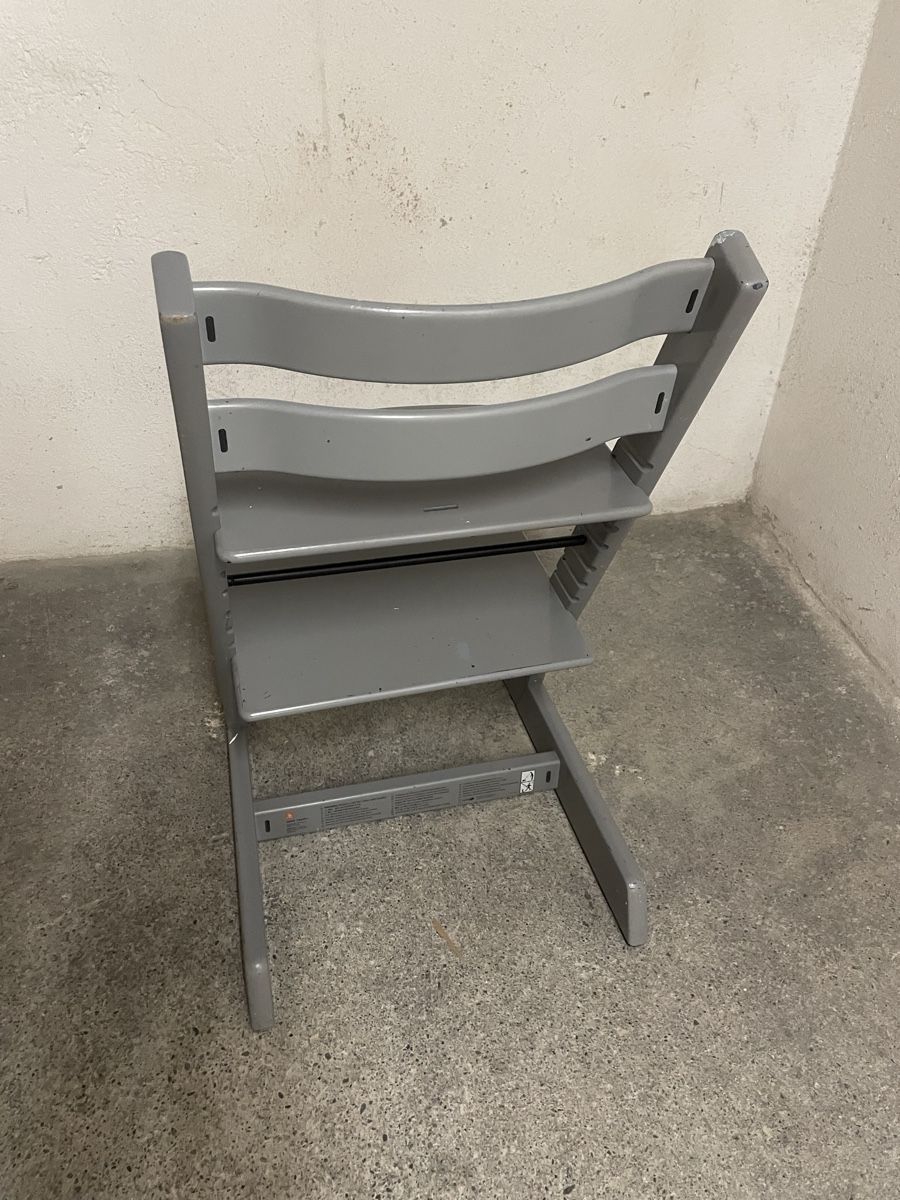 Stokke Seggioloni: Tripp Trapp grau von Stokke – Usato da Zürich venduto da luu-la 2