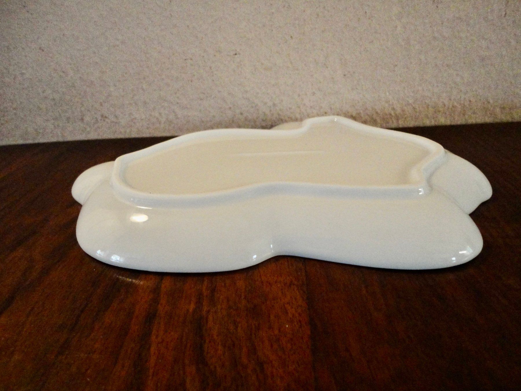 Servierplatten: Servierteller Hase weiss. Top Zustand – Gebraucht aus Wädenswil von LIS11 3
