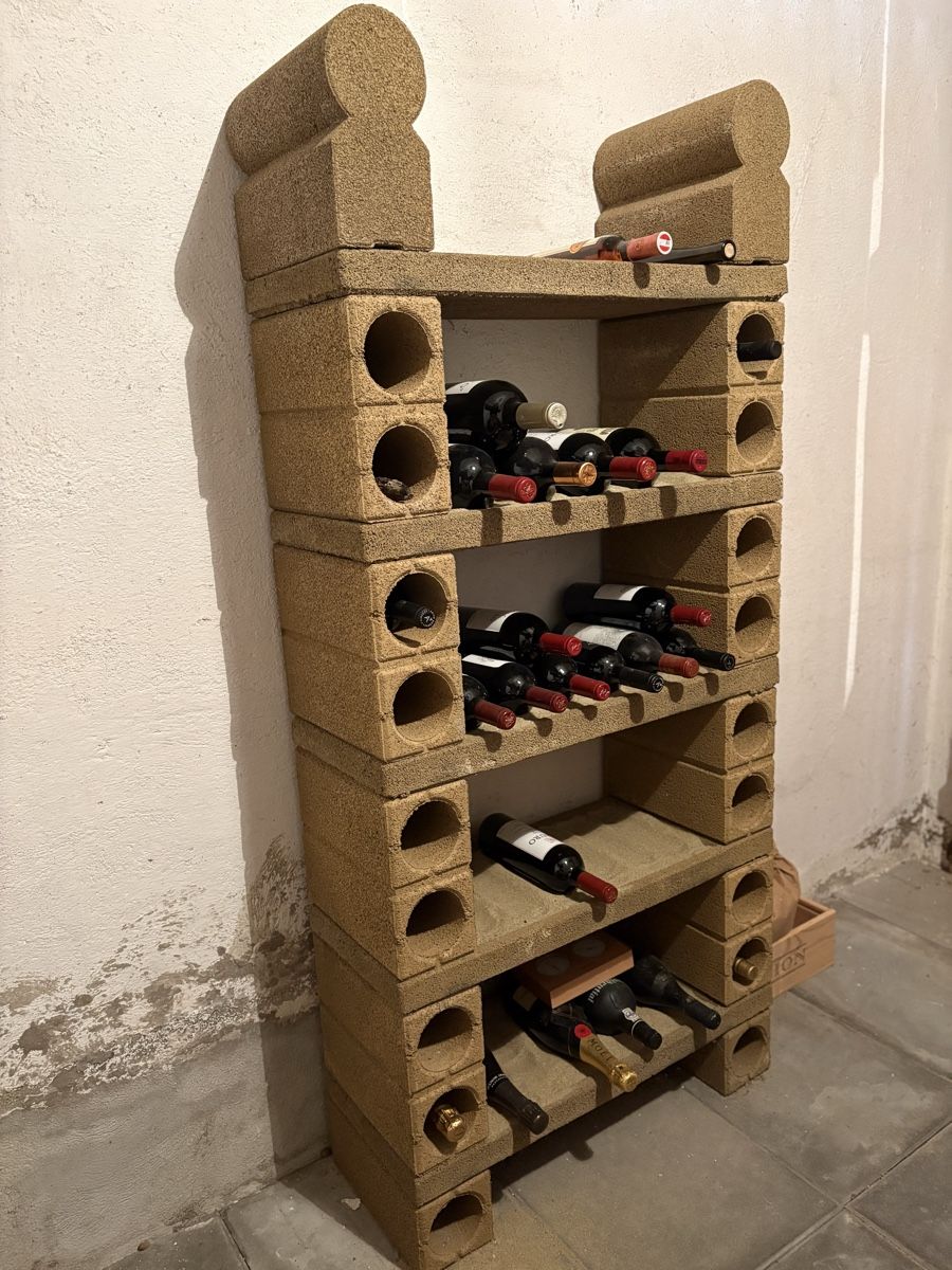 Scaffali: Weinregal Tuffstein – Usato da Zürich venduto da Espresso65 1