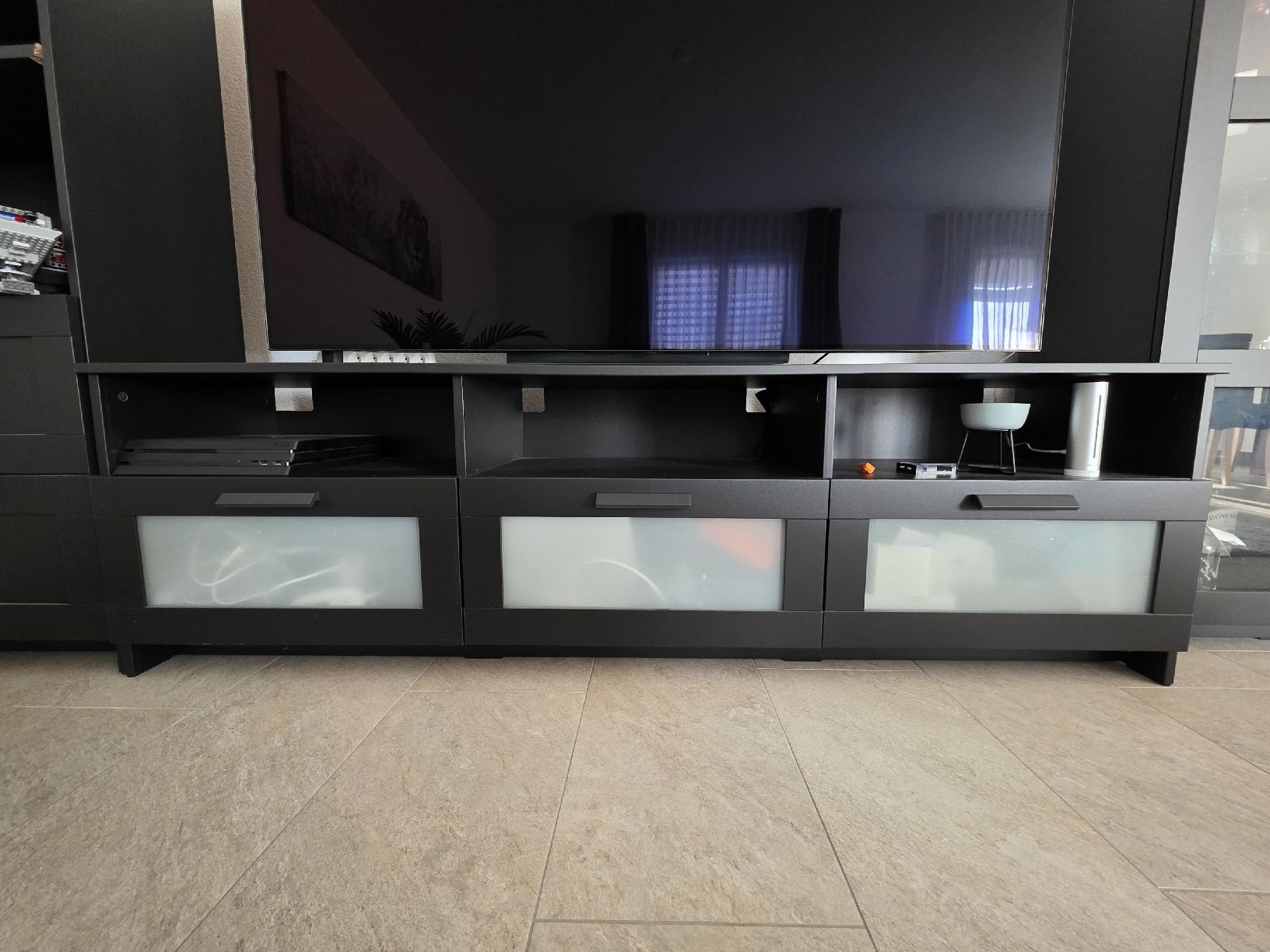 Ikea Mobili TV: IKEA TV-Möbel Brimnes – Usato da Kaltbrunn venduto da a_s_28jn