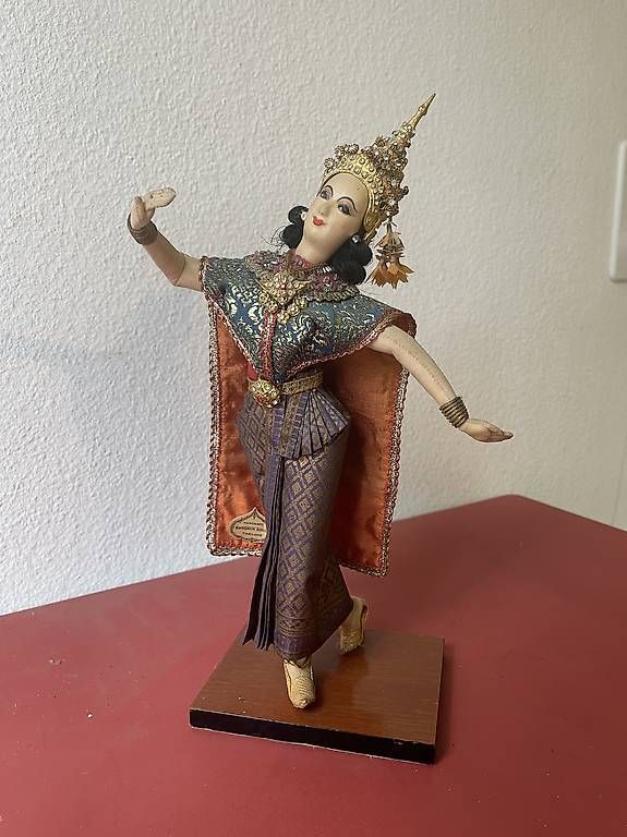 Statuette: Thailändische Puppe Prinzessin – Usato da Arlesheim venduto da ren_5d2b