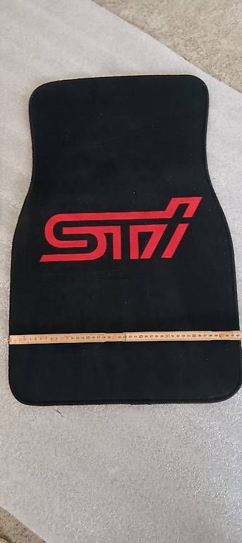 Tapis / Bacs: Autoteppiche STI – D'occasion à Buttisholz par gaz_n2xy