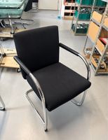 Stuhl mit Stoff schwarz Metallgestell neuwertig