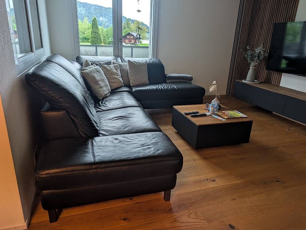 Sofas: Echtleder-Sofa – D'occasion à Morgarten par Amgwerd02 4