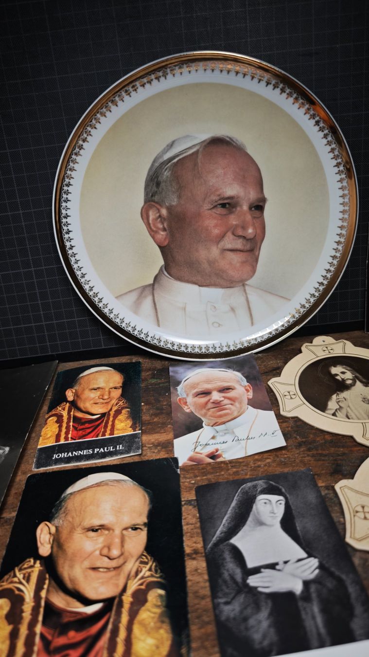 Foto & Immagini: Wunderschöner alter Papst Teller und diversehieligen Bilder – Usato da Gelterkinden venduto da MYSTOREFORYOU4460 6